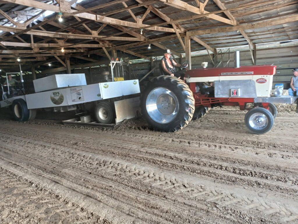 Antique tractor pulling at Kev&rsquo;s Field of Dreams